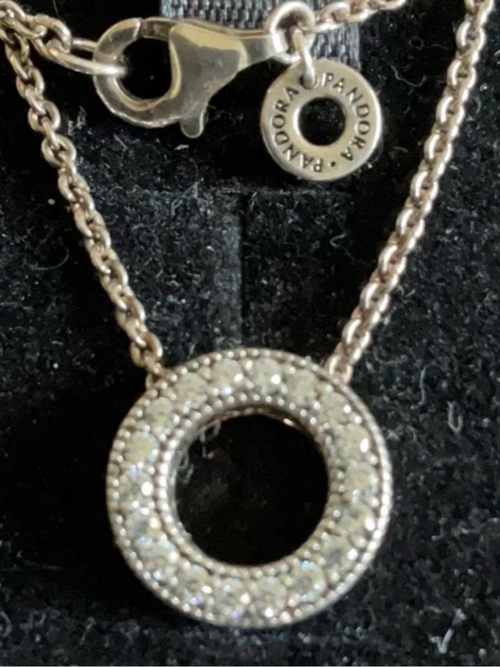 Pandora Silver Circle Pendant Necklace with Clear Crystals - Picture 4 of 7